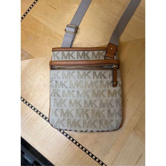 Michael Kors Monogram Logo Crossbody Bag - Picture 3 of 9